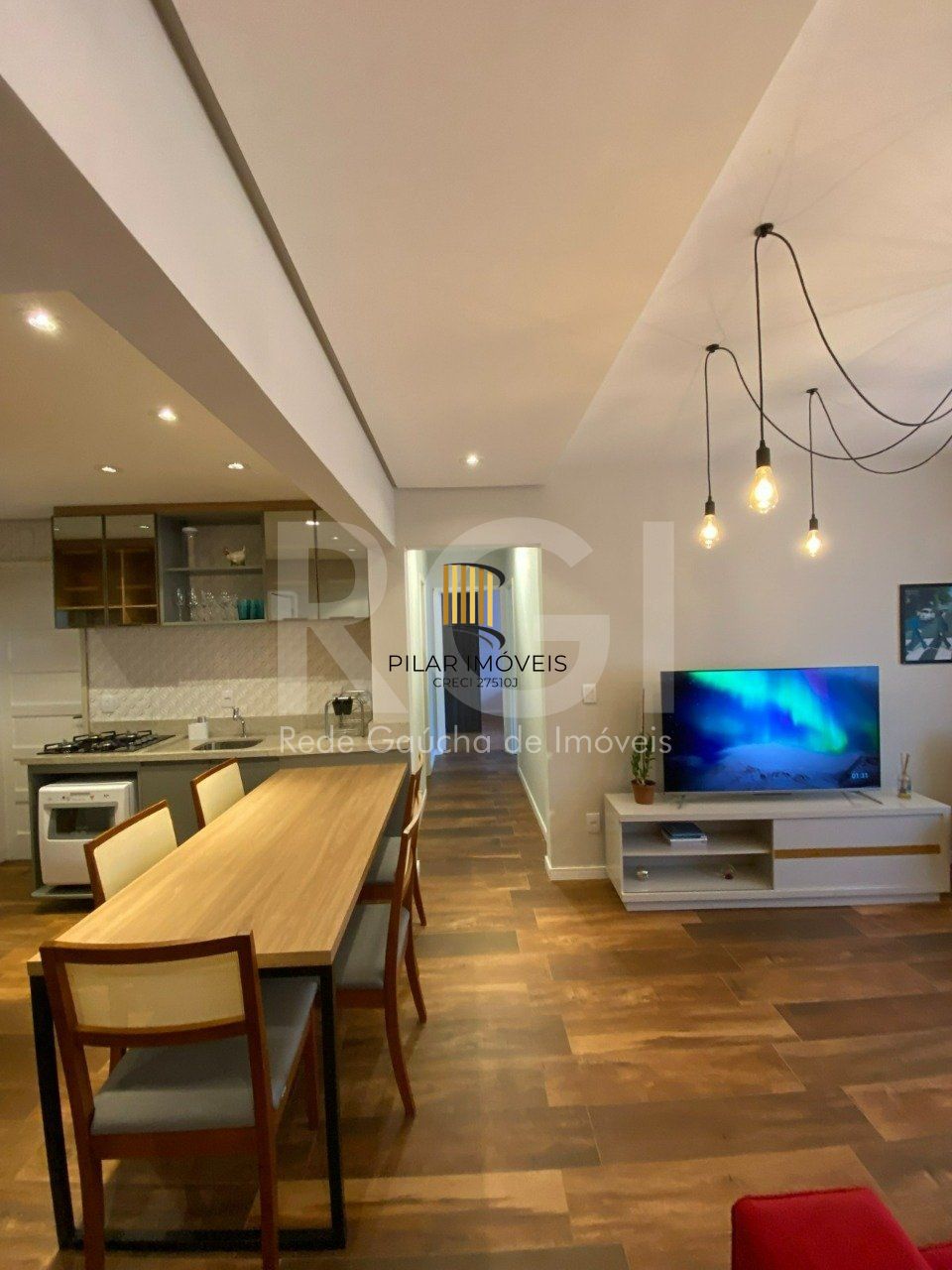 Apartamento 2 quartos com garagem no Menino Deus!