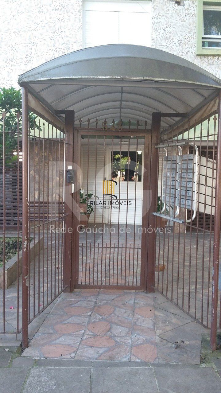 Apartamento  2 quartos , 2 banheiros e garagem  Praia de Belas!