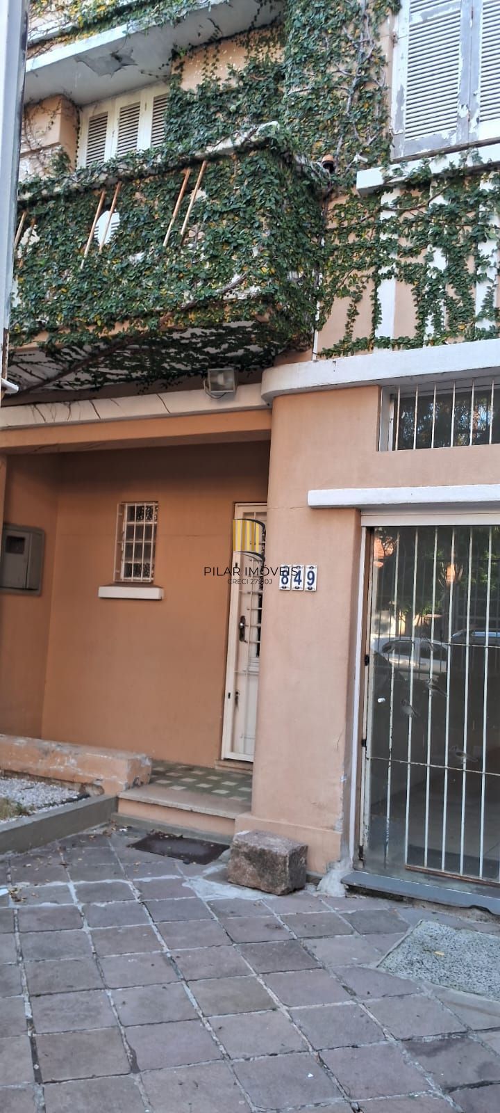 Casa Comercial Reformada no Bairro Rio Branco