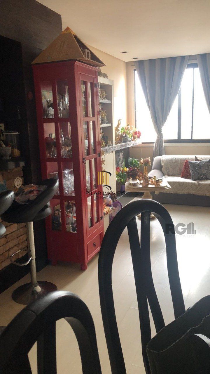 Excelente apartamento 2 quartos, suite e garagem na Cidade Baixa!