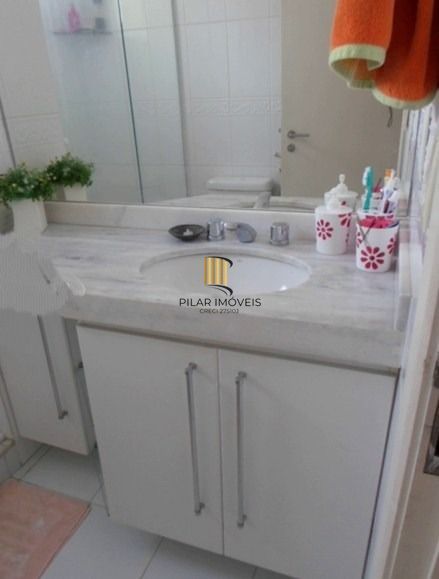 Apartamento 2 quartos, suite e garagem na cidasde Baixa.