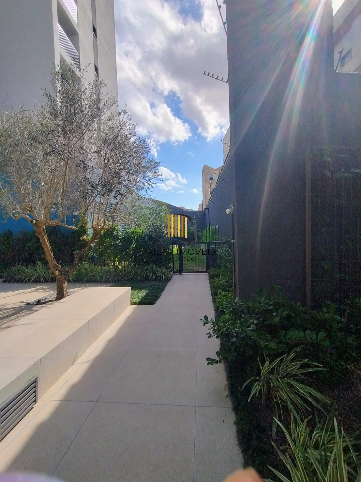 **Apartamento 3 quartos 2 garagens Novo e Desocupado à Venda na Cidade Baixa, Porto Alegre, RS**