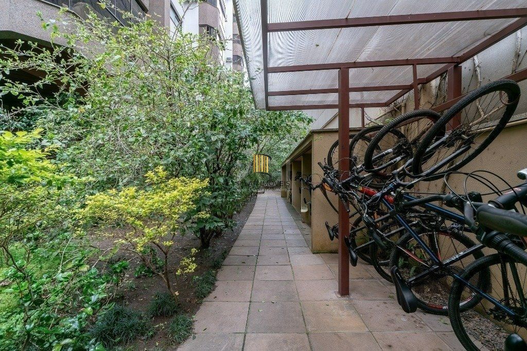 Apartamento à venda em Menino Deus, Porto Alegre RS - com infra completa 
