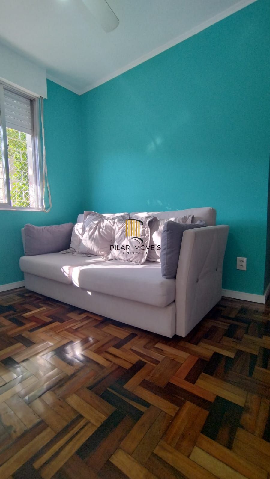 Apartamento 1 dormitório, todo reformado, semimobiliado em condominio fechado.