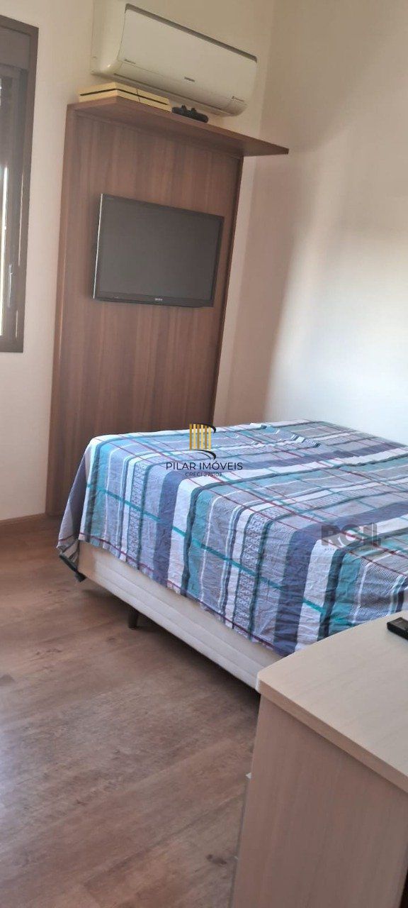 Apartamento 02 dormitórios alto padrão, bairro São João, com 02 vagas cobertas 