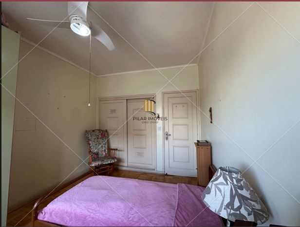 Apartamento 2 quartos, desocupado, andar alto na cidade Baixa!