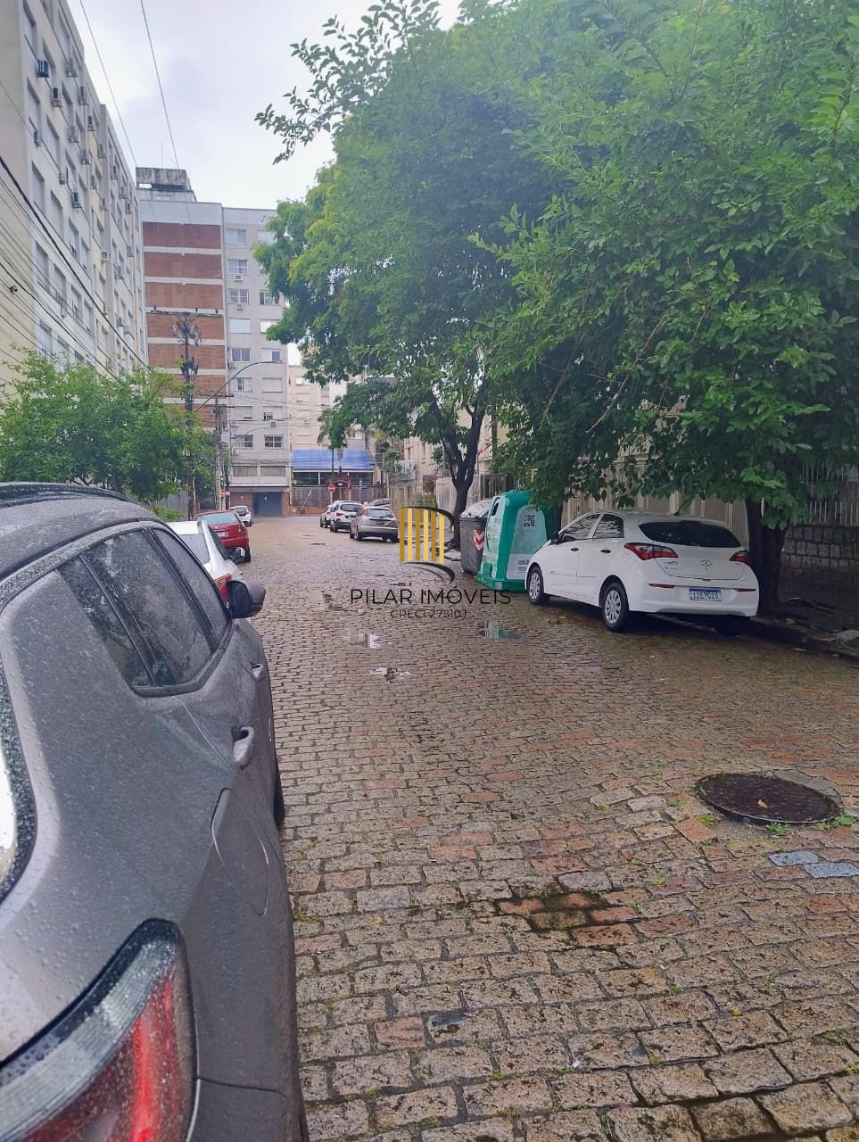 Vende apartamento 1 quarto,  desocupado, andar alto no bairro Cidade Baixa