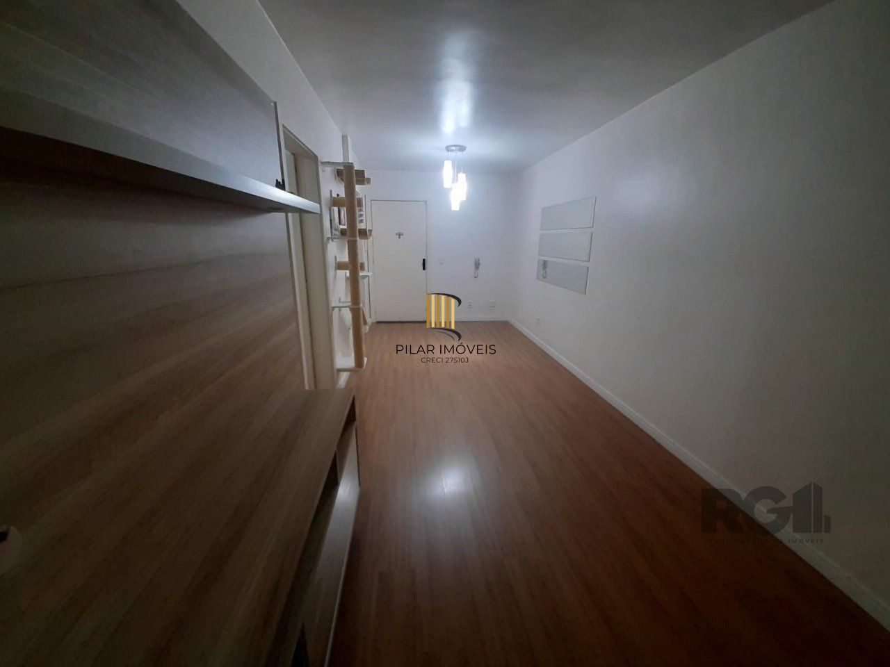  Apartamento 2 dormitórios, de frente 100% reformado bairro Cidade Baixa- Porto Alegre