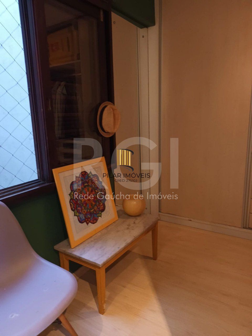 Apartamento  2 quartos, suite, , sacada,   2 quartos,  churrasqueira, semi mobiliado com garagem!