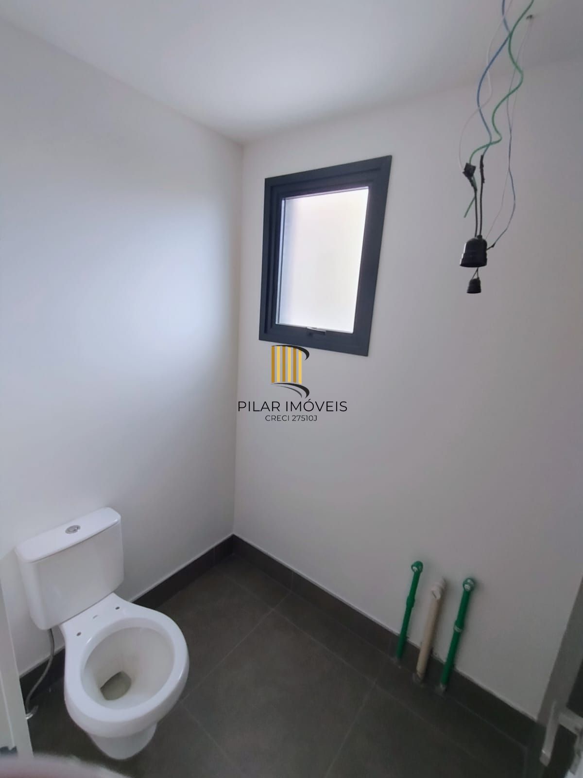 **Apartamento 3 quartos 2 garagens Novo e Desocupado à Venda na Cidade Baixa, Porto Alegre, RS**