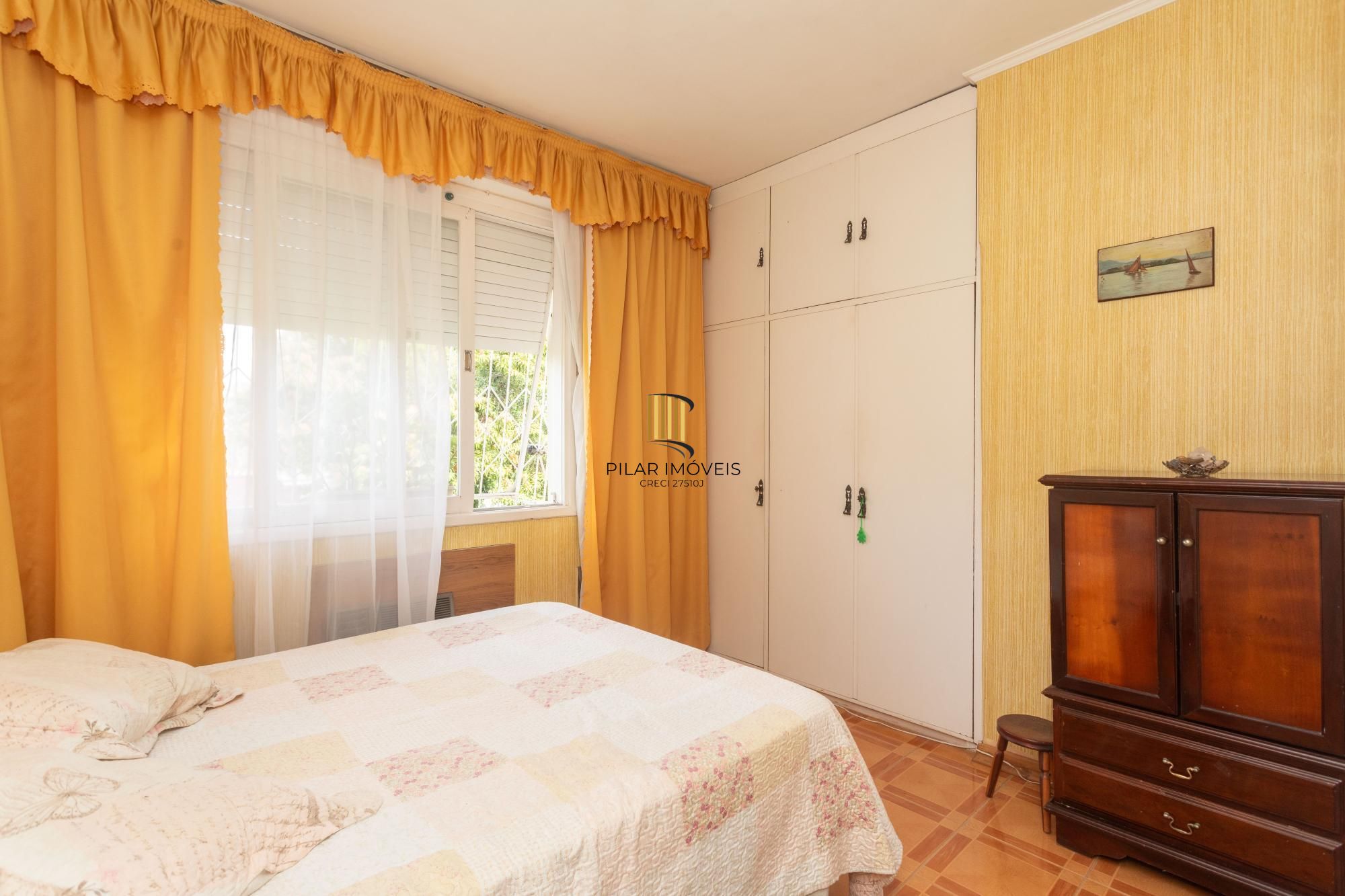 Casa com piscina e 470m2 no Chácara das Pedras