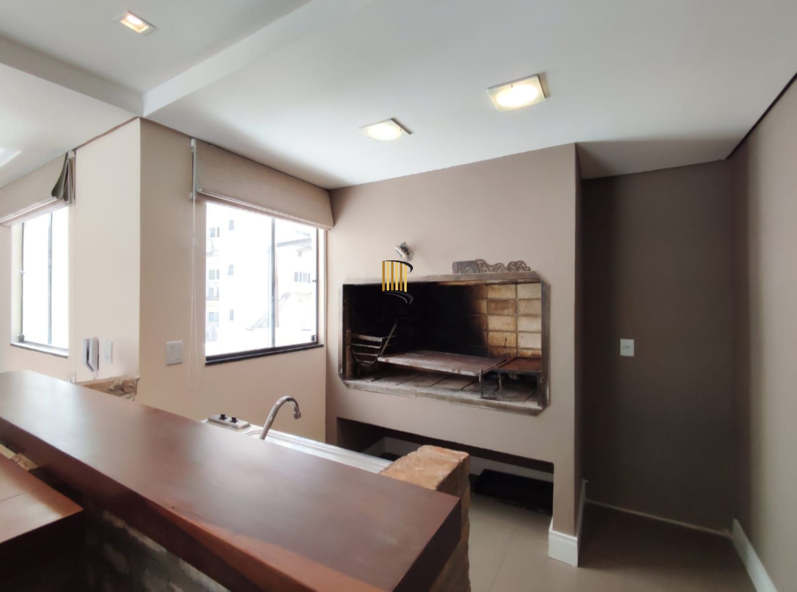 Cobertura Duplex Reformada com 115m² no Bairro Auxiliadora