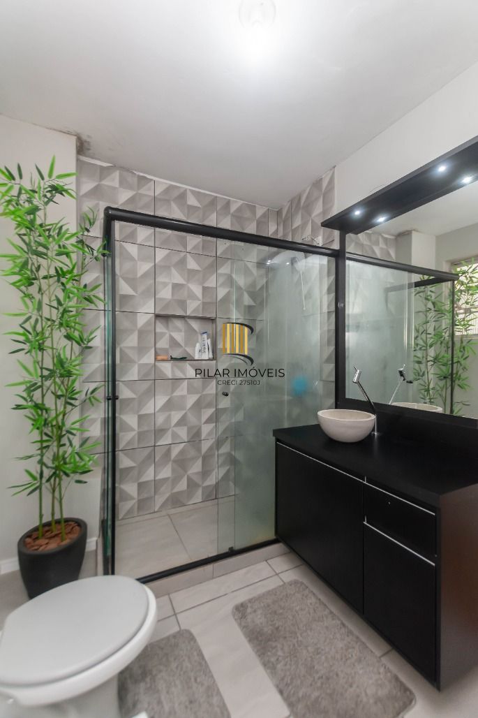 Apartamento 3 dorm. 1 Suíte + vaga Bom Fim - Porto Alegre