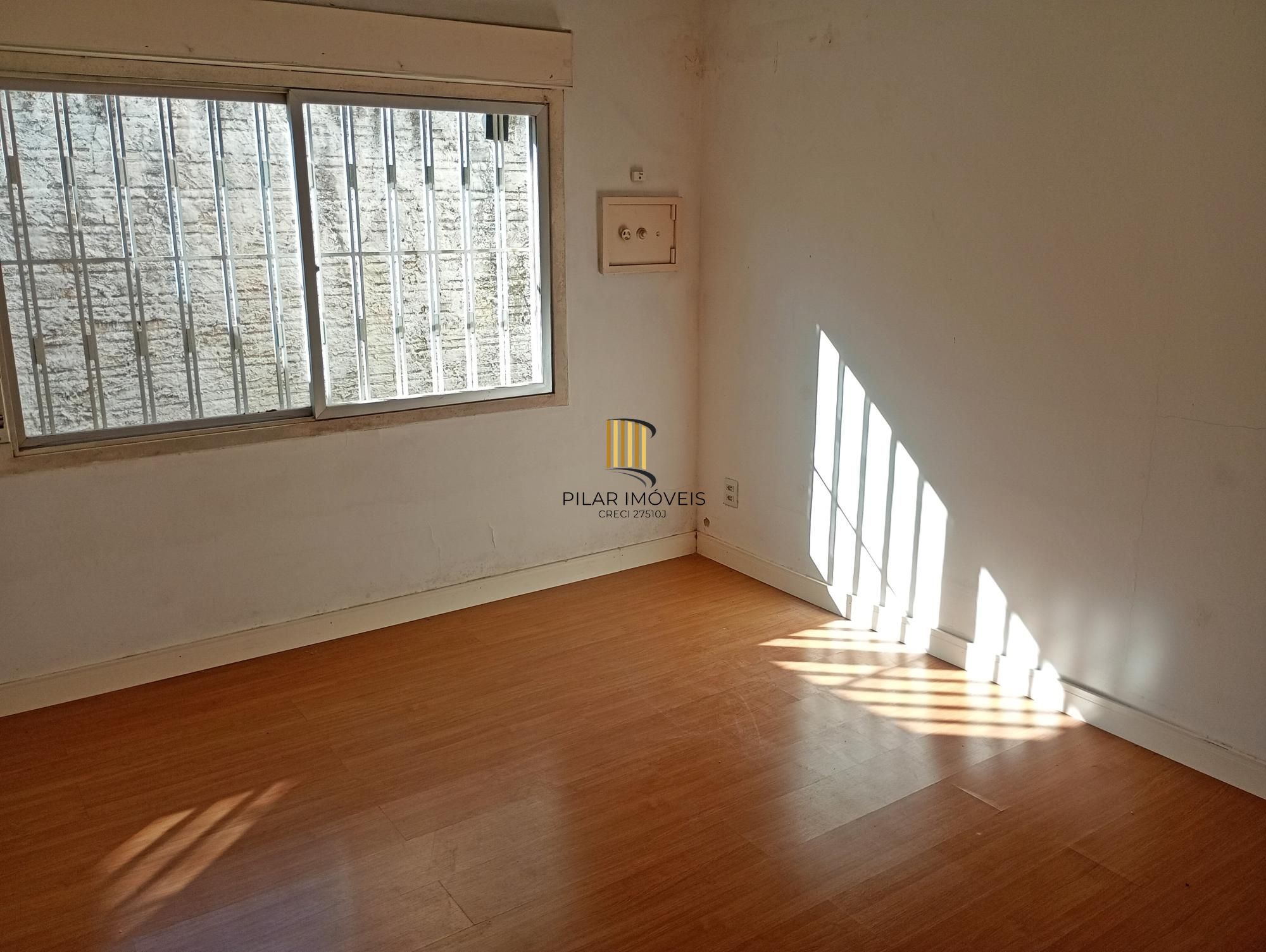 Casa com 3 suítes próxima ao Iguatemi e Parque Germânia