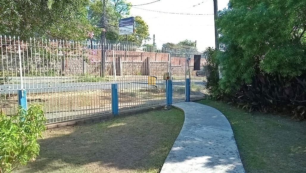 Casa 5 dormitórios no bairro Glória