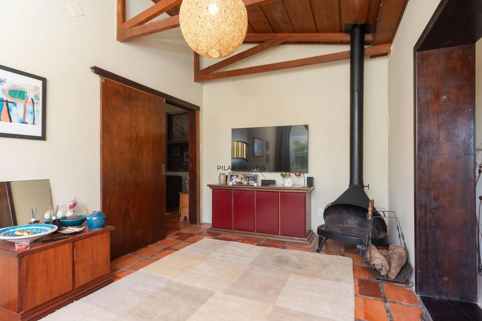 Casa em Condomínio com 5 quartos, 3 vagas e 350m²