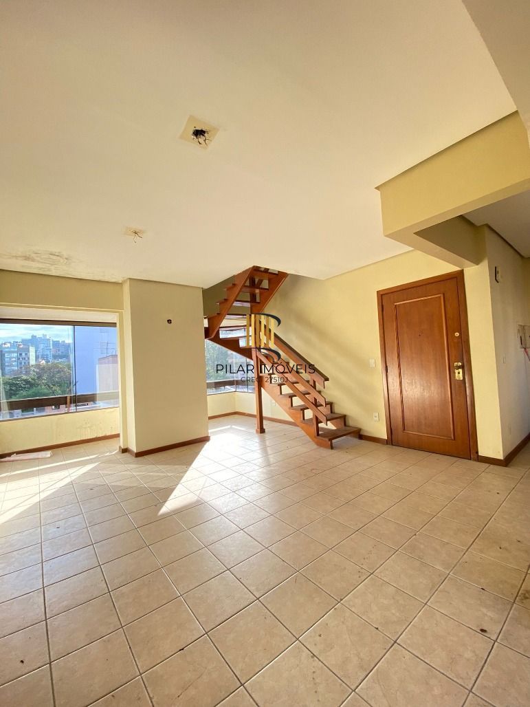 Cobertura 196m² 3 dorm. 1 Suíte + 2 vagas Petrópolis - Porto Alegre