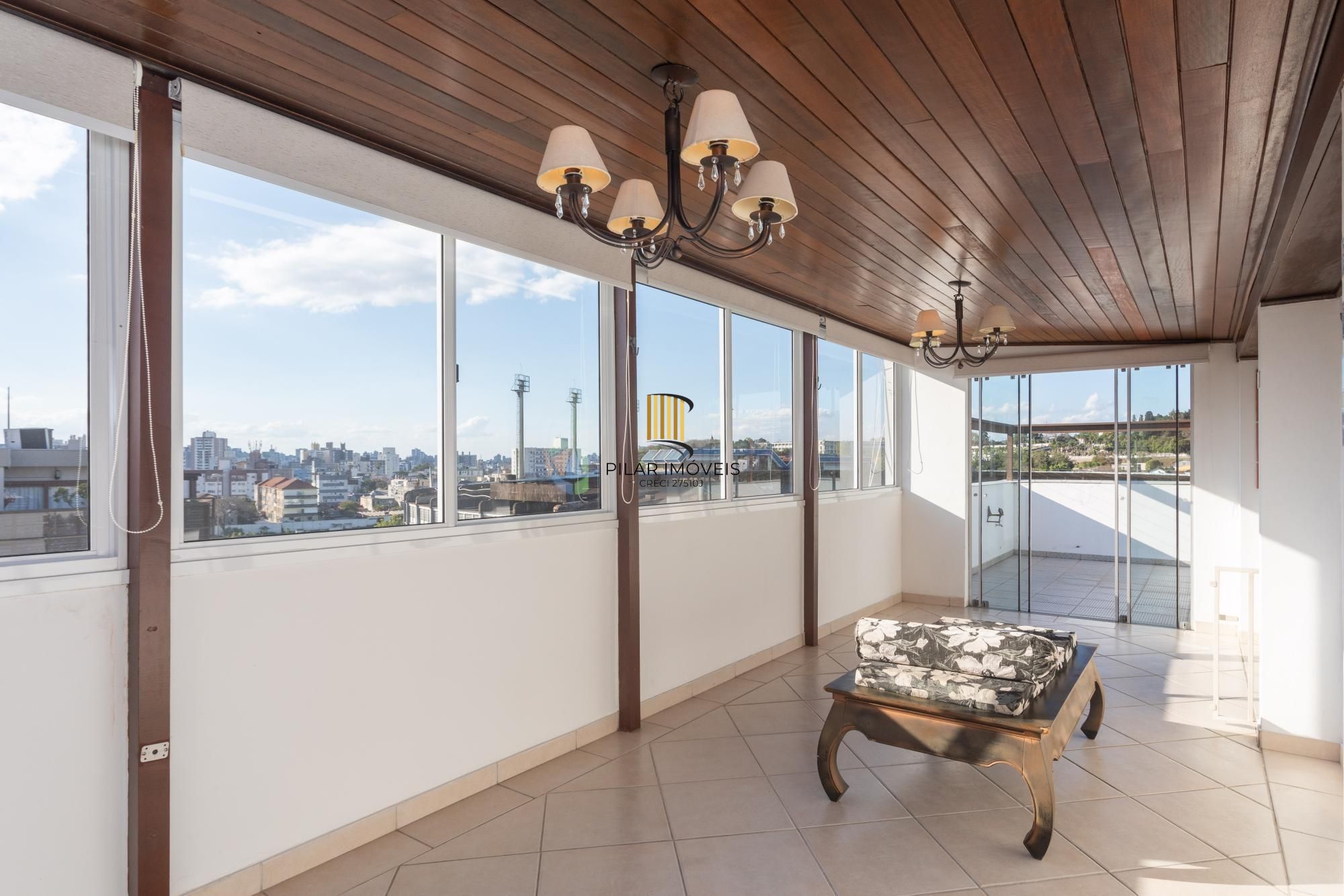 Cobertura - duplex à venda em Medianeira com 142m² 2 suítes, 1 vagas