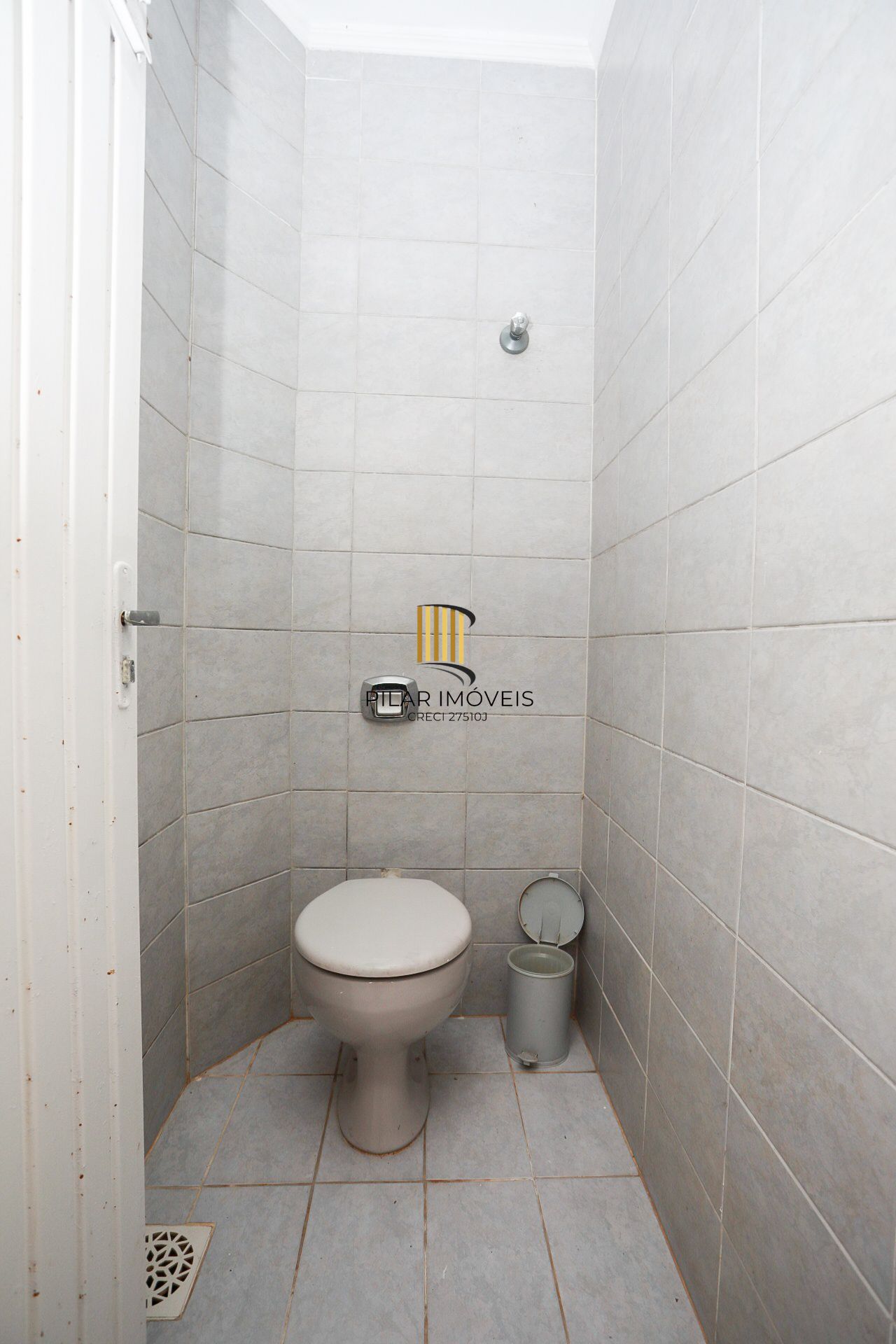 Apartamento Amplo no Menino Deus – 2 Dormitórios, 2 Banheiros e Churrasqueira