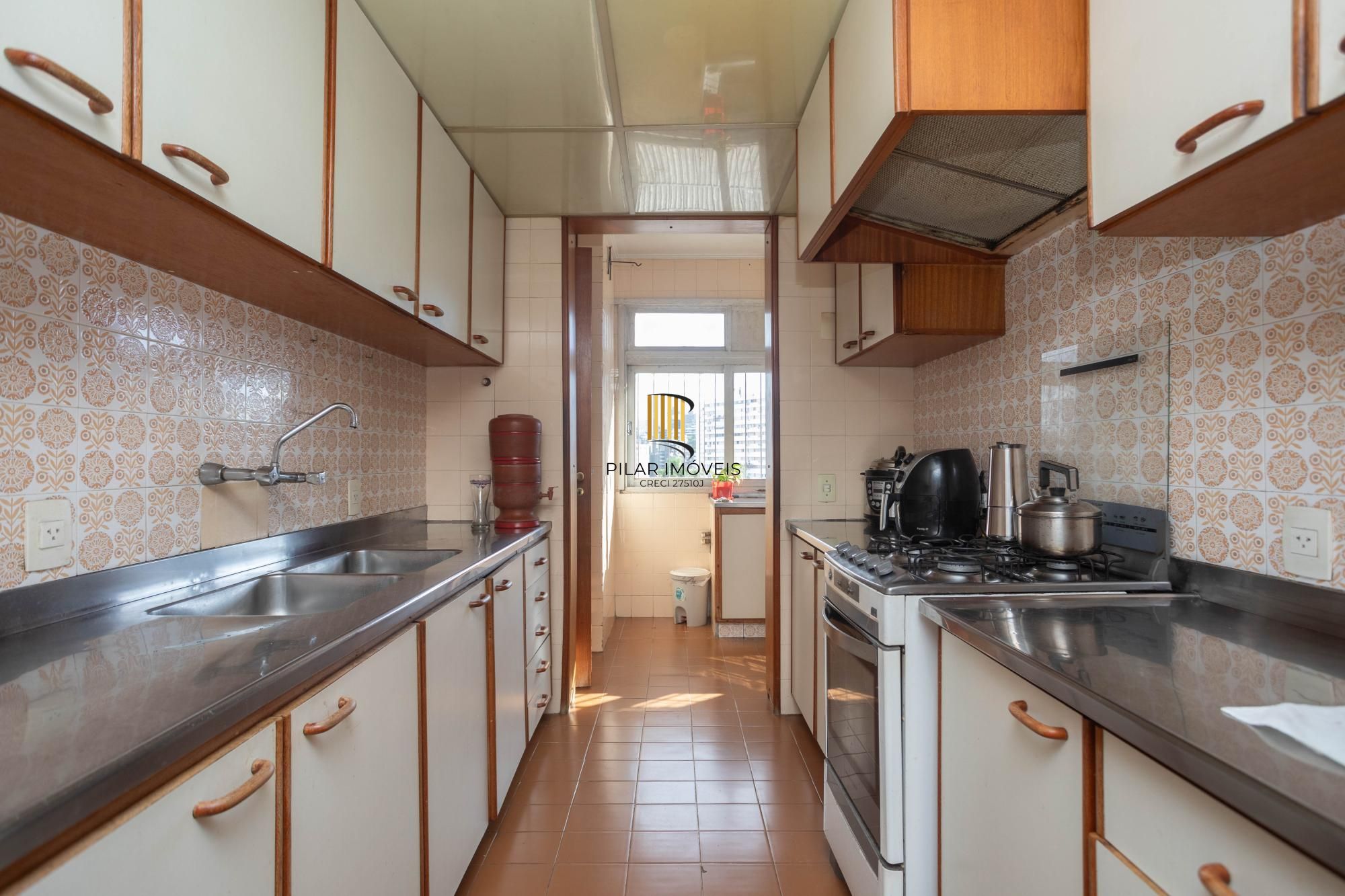 Cobertura na esquina da Nilo Peçanha com Carlos Gomes