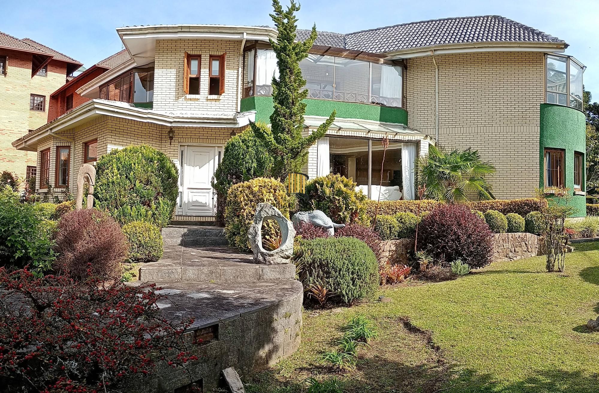 Casa em Canela, Alto Padrão, Mobiliada 390m2 - Pilar Imóveis