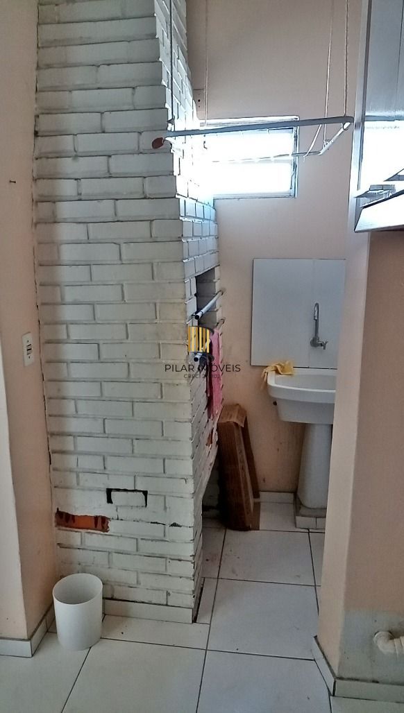 Apartamento 2 dormitórios no bairro Azenha