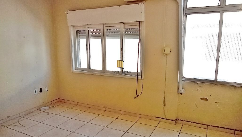 Apartamento 2 dormitórios no bairro Azenha