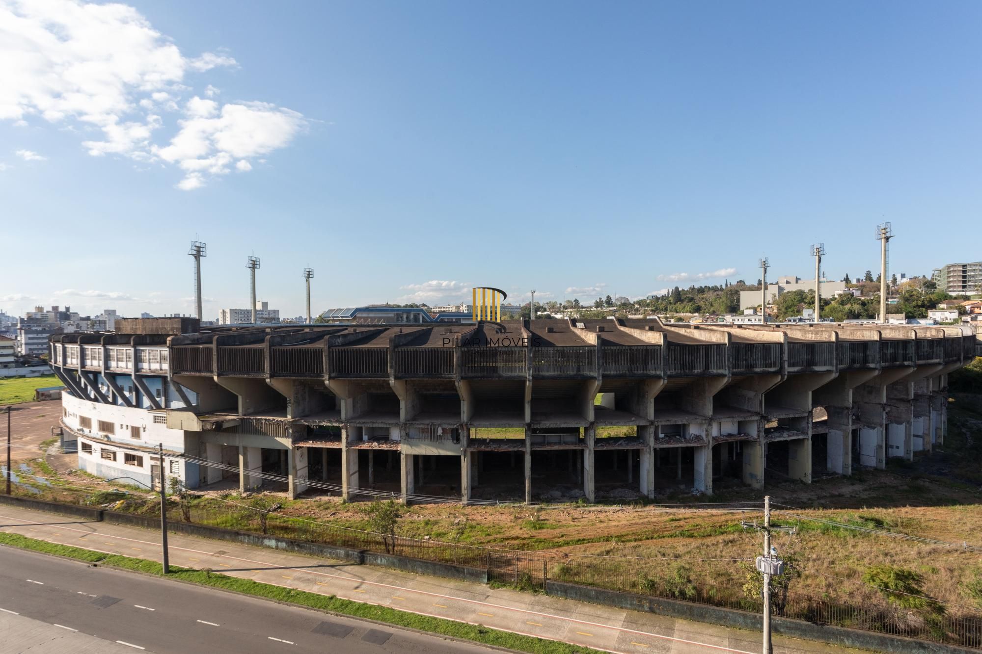 Cobertura - duplex à venda em Medianeira com 142m² 2 suítes, 1 vagas