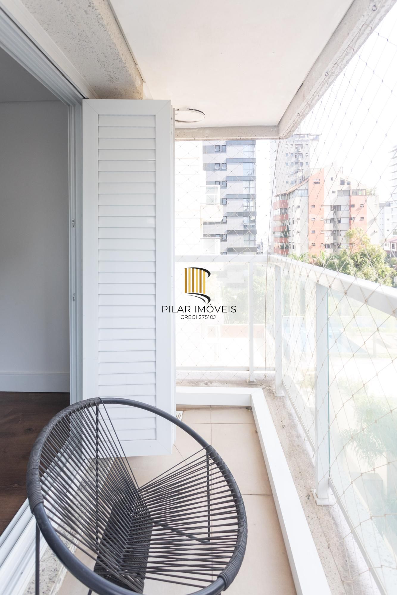 Apartamento com 207 m2 no Rio Branco com 3 vagas