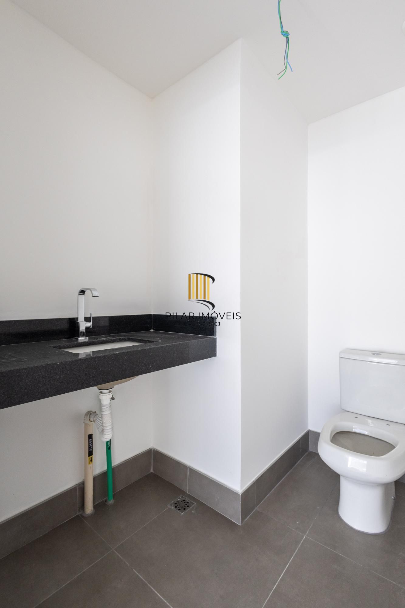 Sala Comercial no Pontal