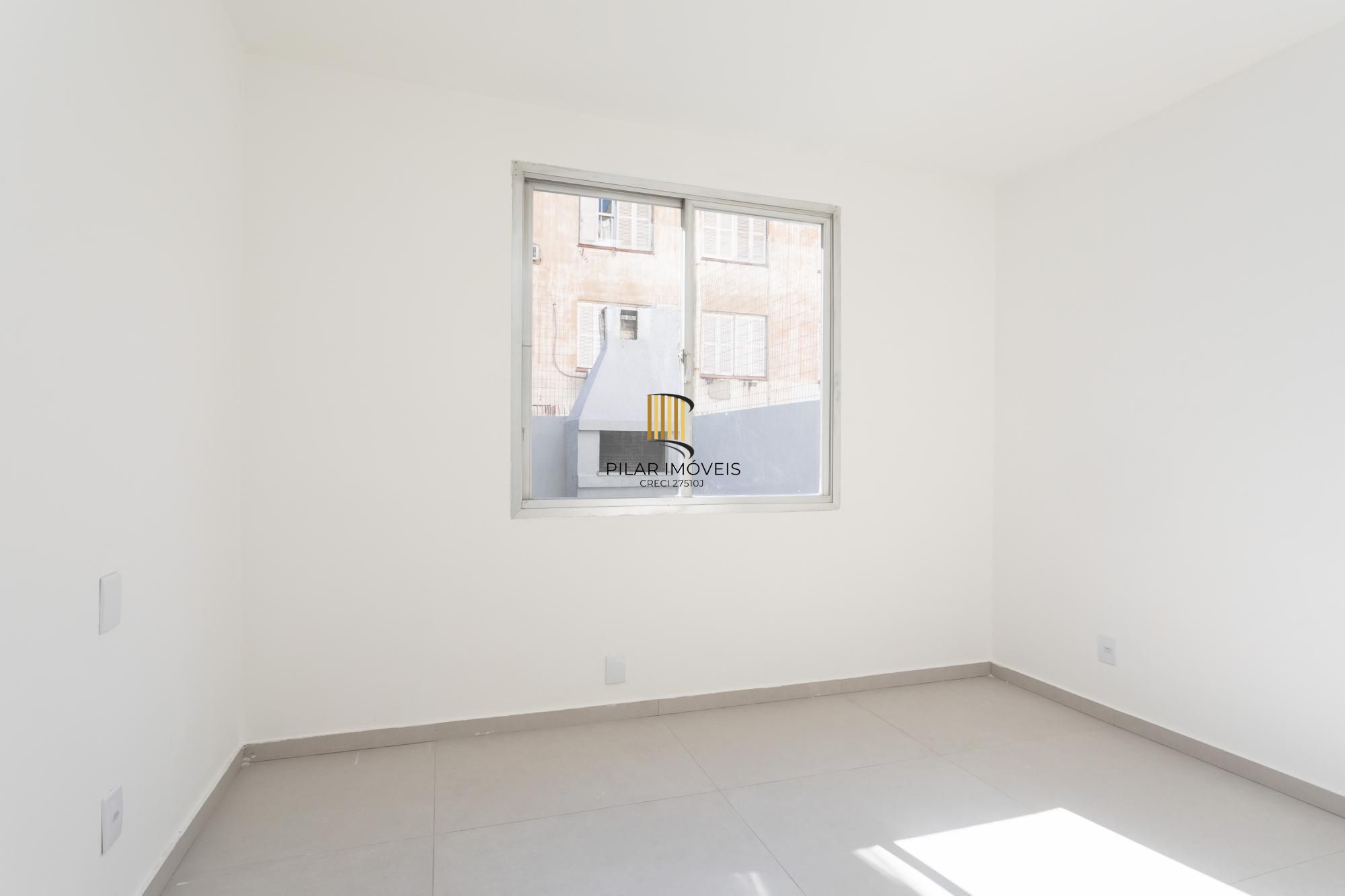 Apartamento Garden de dois dormitório Reformado passos da Redenção.