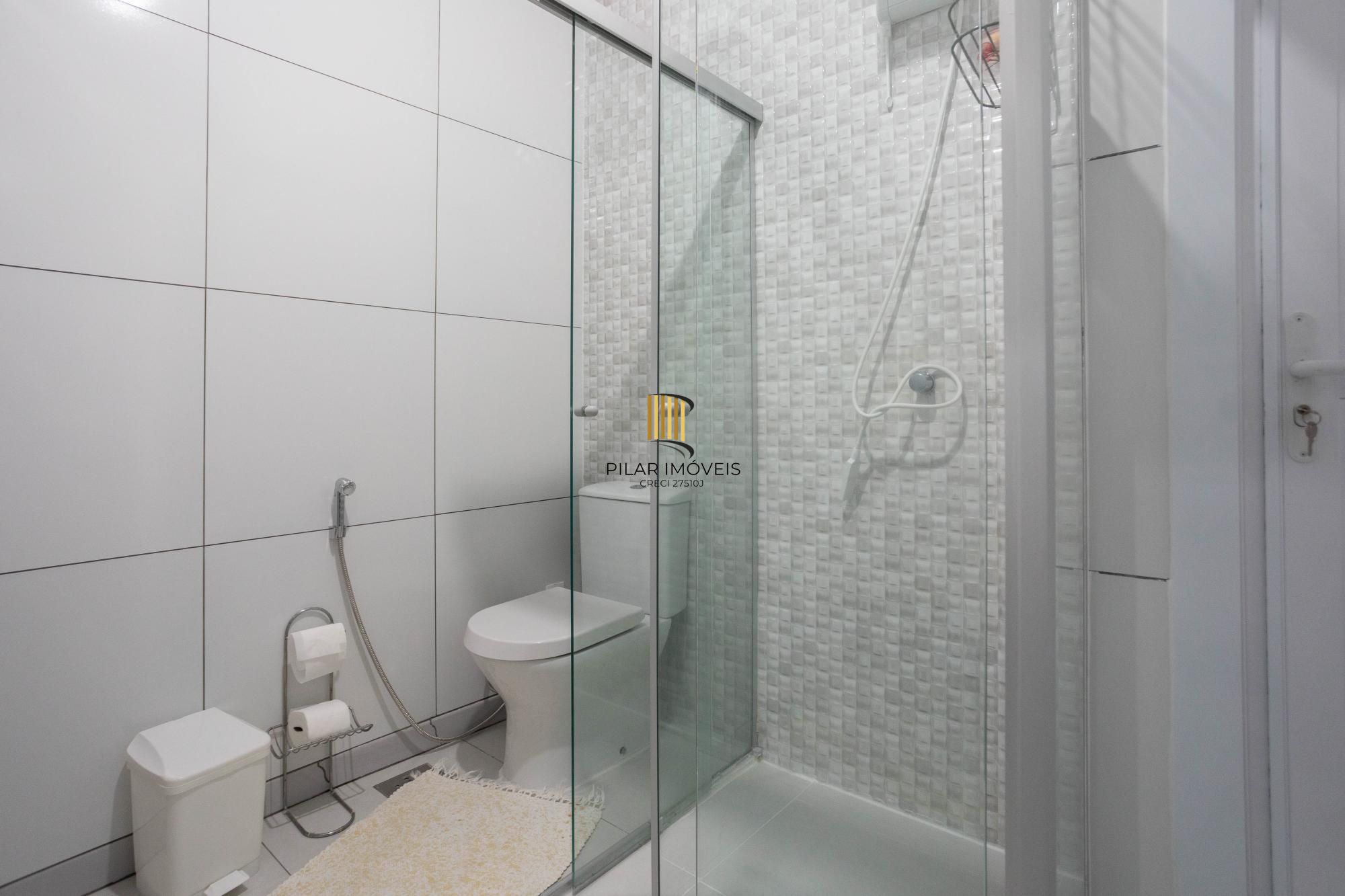 Garden espaçoso com 4 quartos no Menino Deus