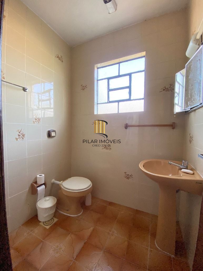 Casa 4 dorm. + 4 vagas 238m² Morro Santana - Porto Alegre