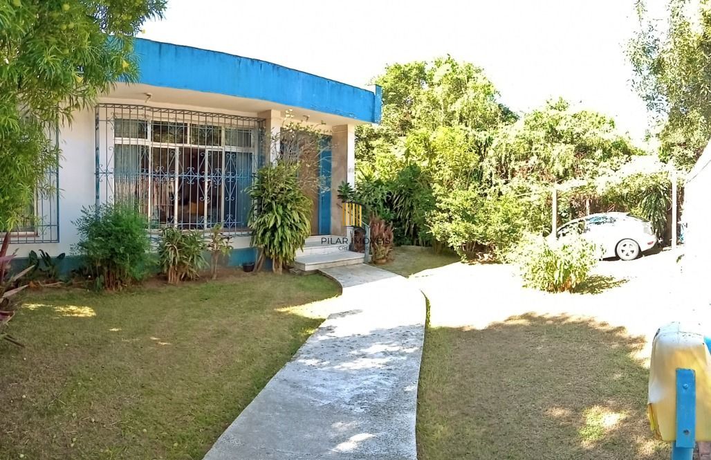 Casa 5 dormitórios no bairro Glória