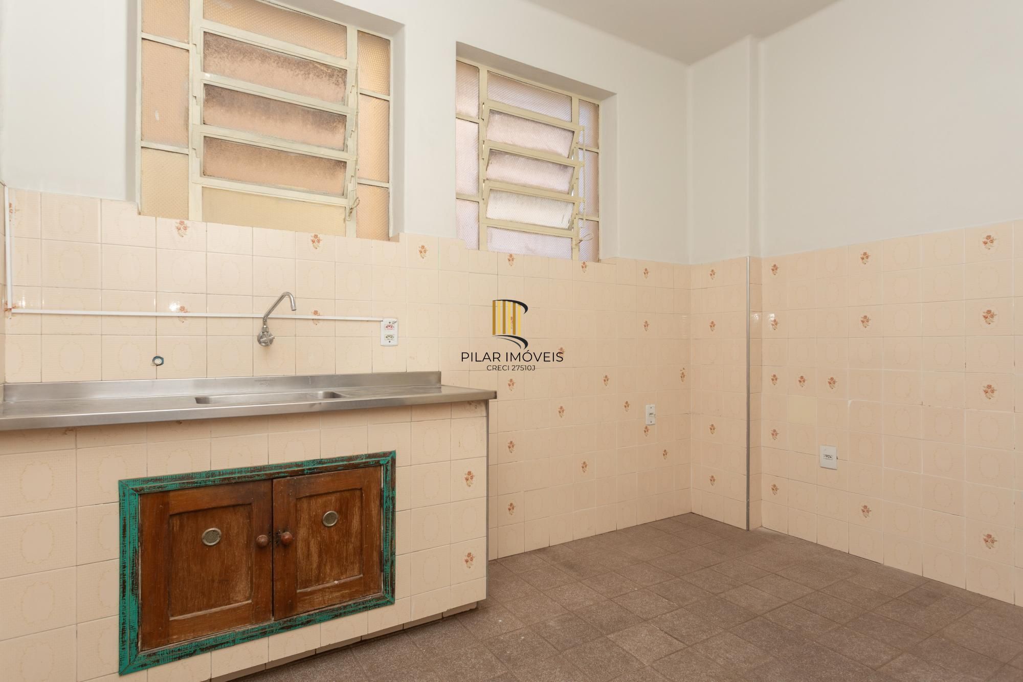 Apartamento à Venda – 74m² | 2 Dormitórios | Menino Deus – Porto Alegre/RS