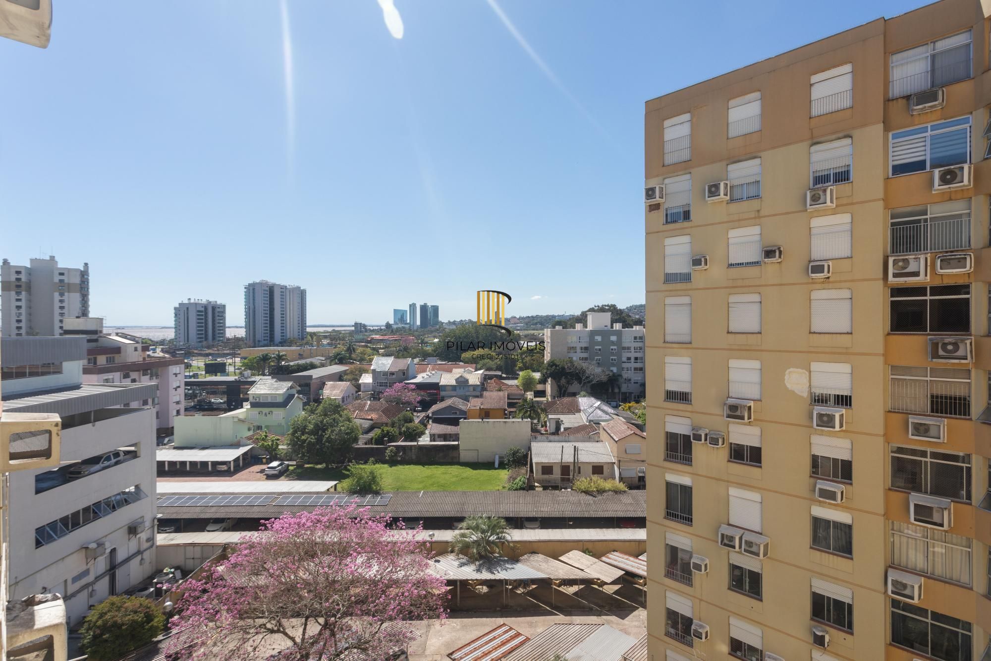 Apartamento 2 dormitórios | Andar alto | Portaria e Salão de Festas