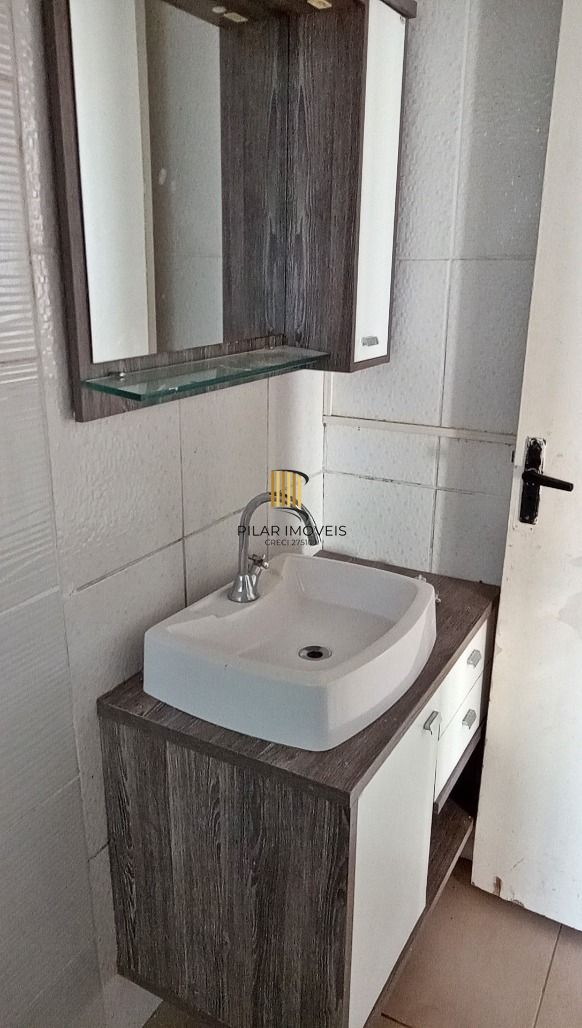 Apartamento 2 dormitórios no bairro Azenha