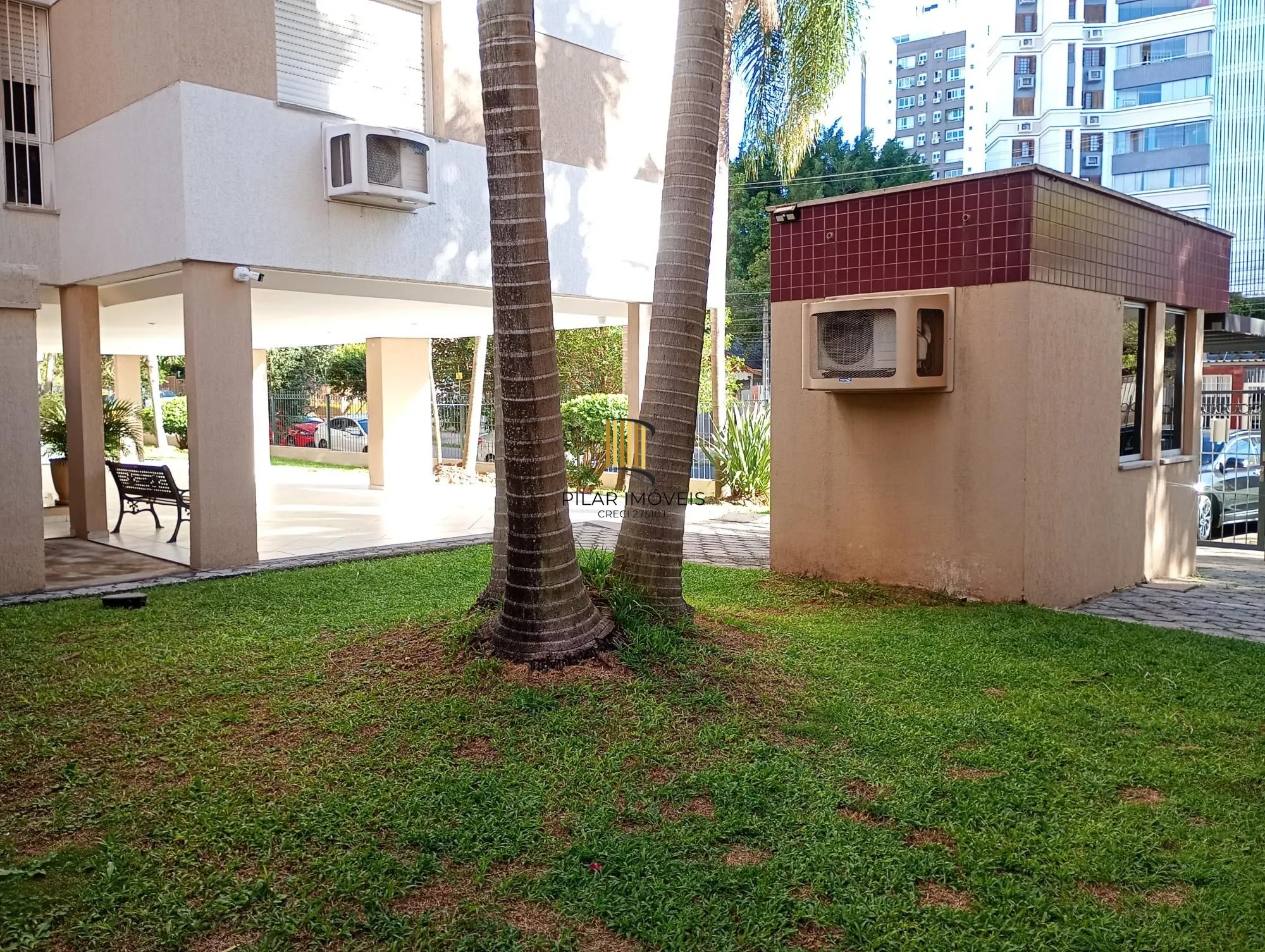 Apartamento 3 quartos, 1 suíte a uma quadra da Plínio