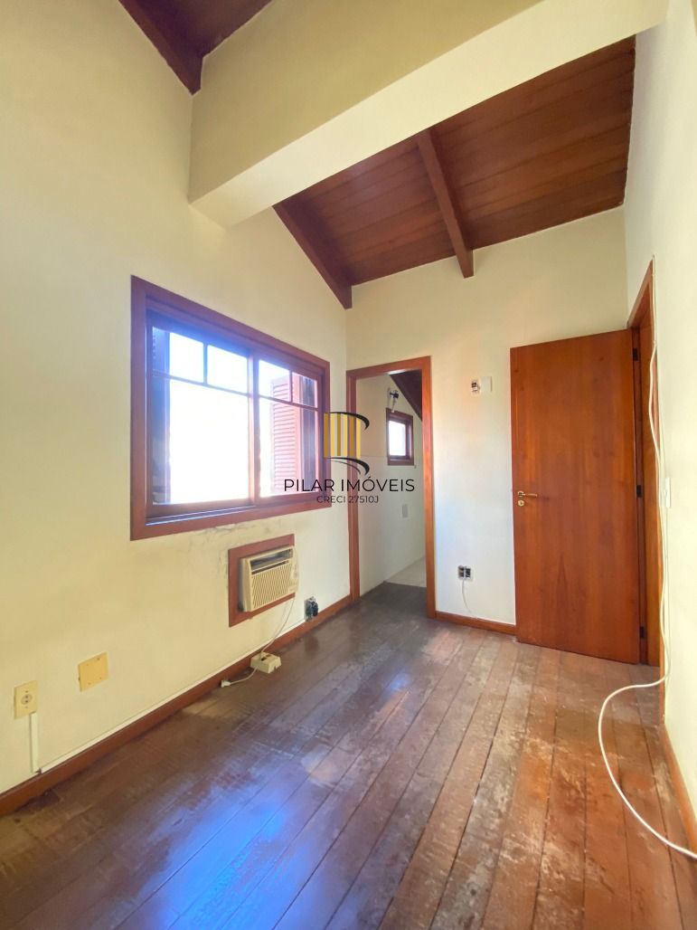 Cobertura 196m² 3 dorm. 1 Suíte + 2 vagas Petrópolis - Porto Alegre