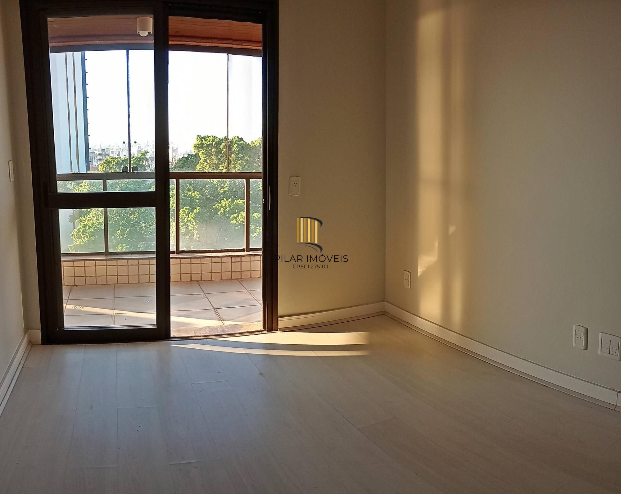 Cobertura com vista para o Guaíba, suíte e 2 vagas