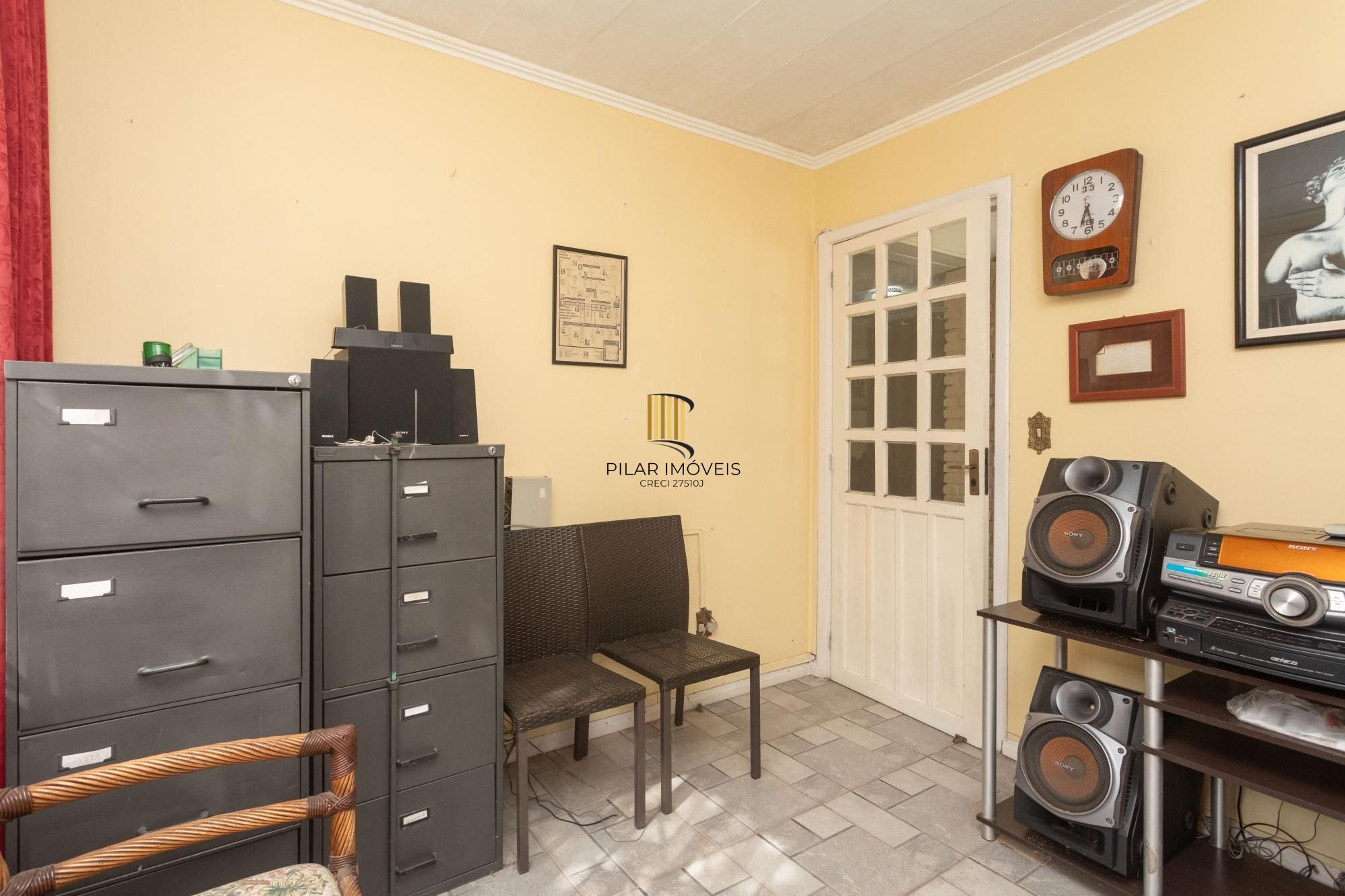 Casa com piscina e 470m2 no Chácara das Pedras