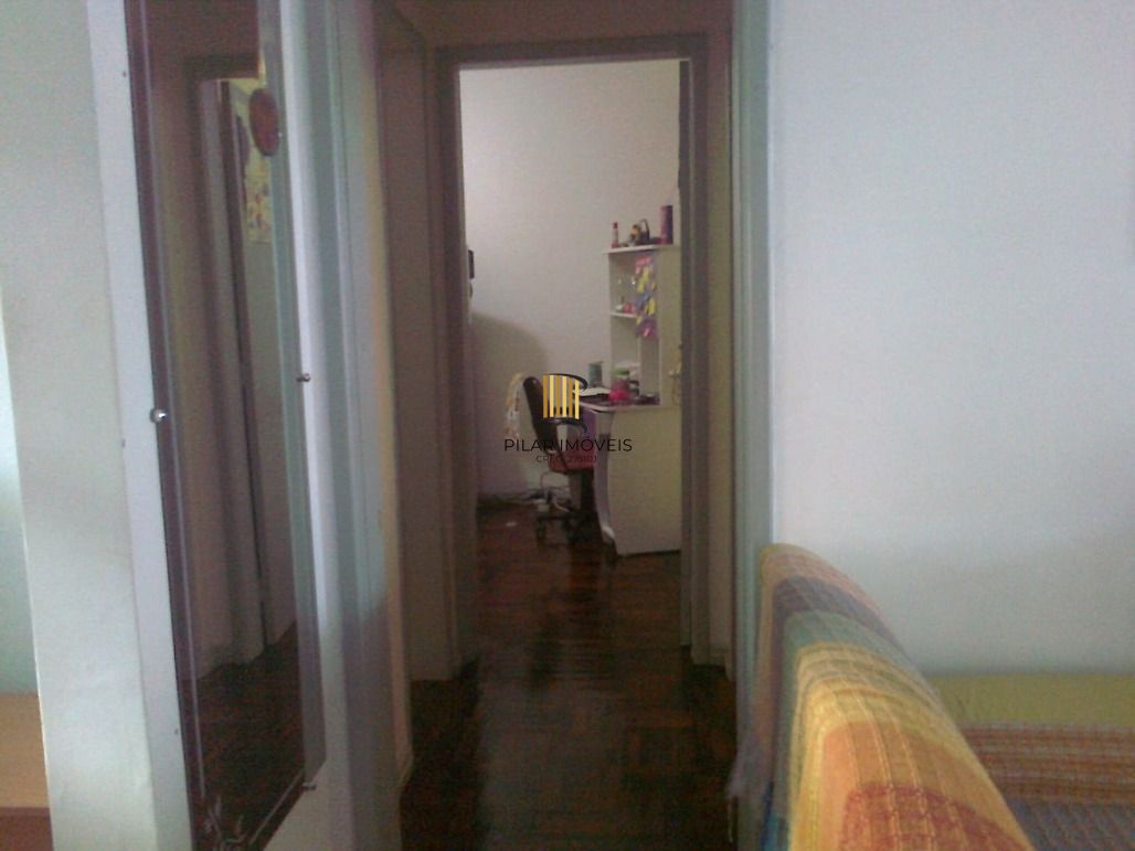 Casa 75m² 3 dorm. 1 varanda, 1 vaga  Jardim Sabará - Porto Alegre