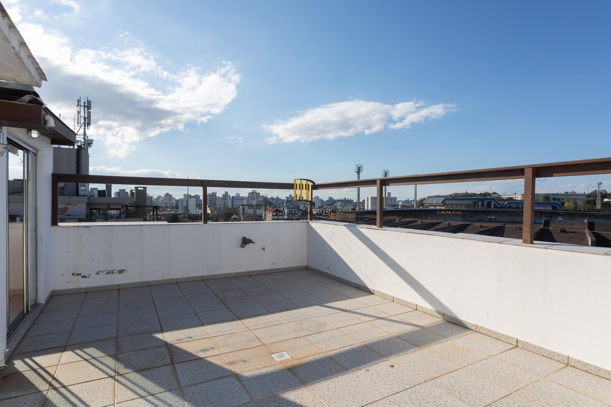 Cobertura - duplex à venda em Medianeira com 142m² 2 suítes, 1 vagas