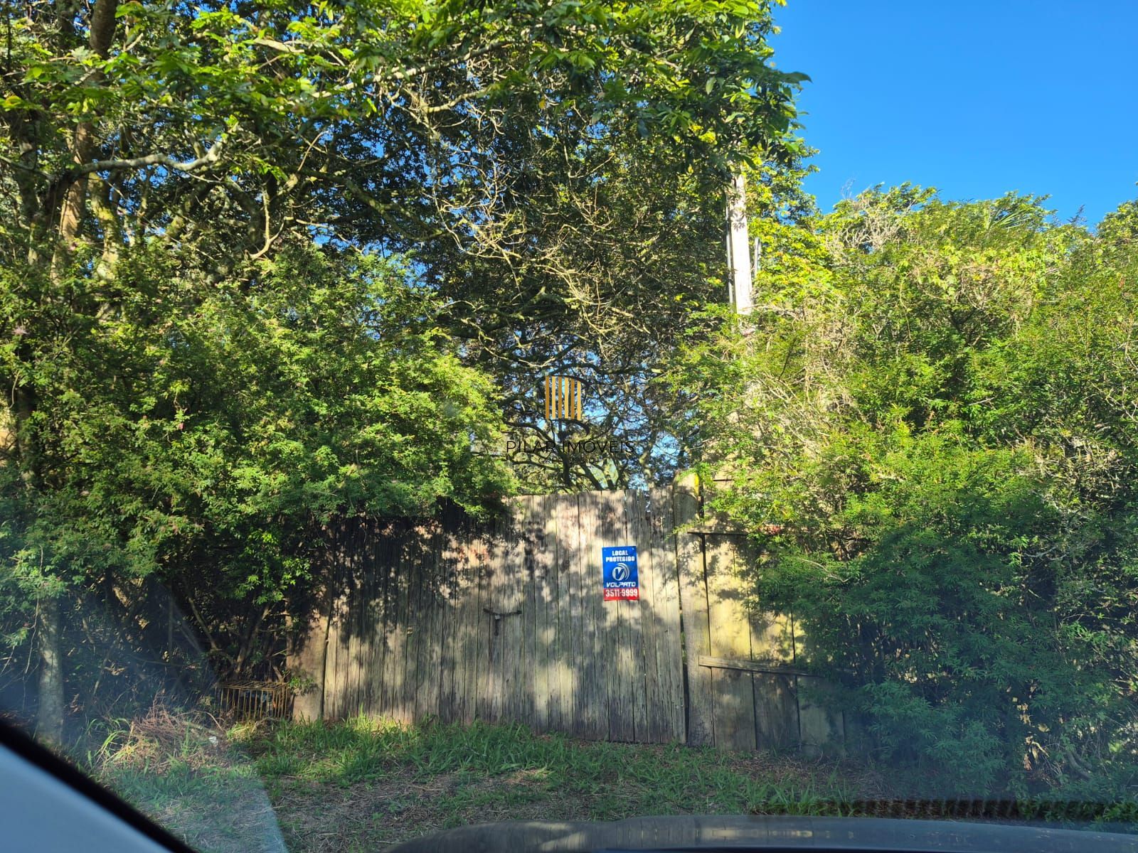 Sítio com 2.340m² em Viamão