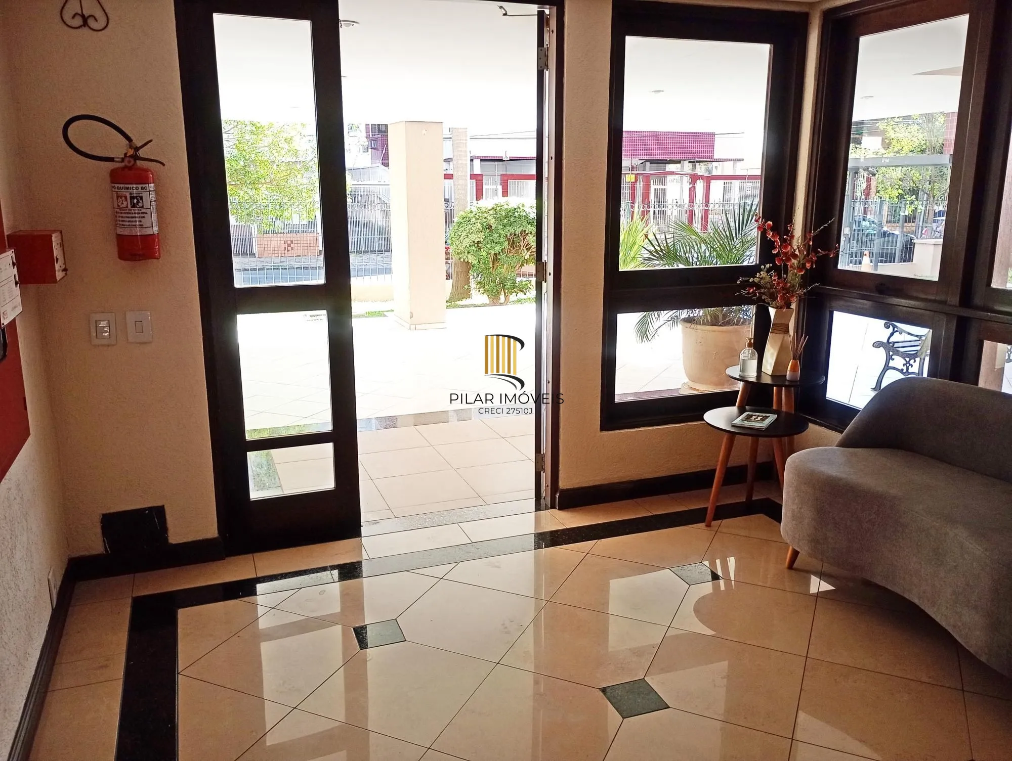 Apartamento 3 quartos, 1 suíte a uma quadra da Plínio