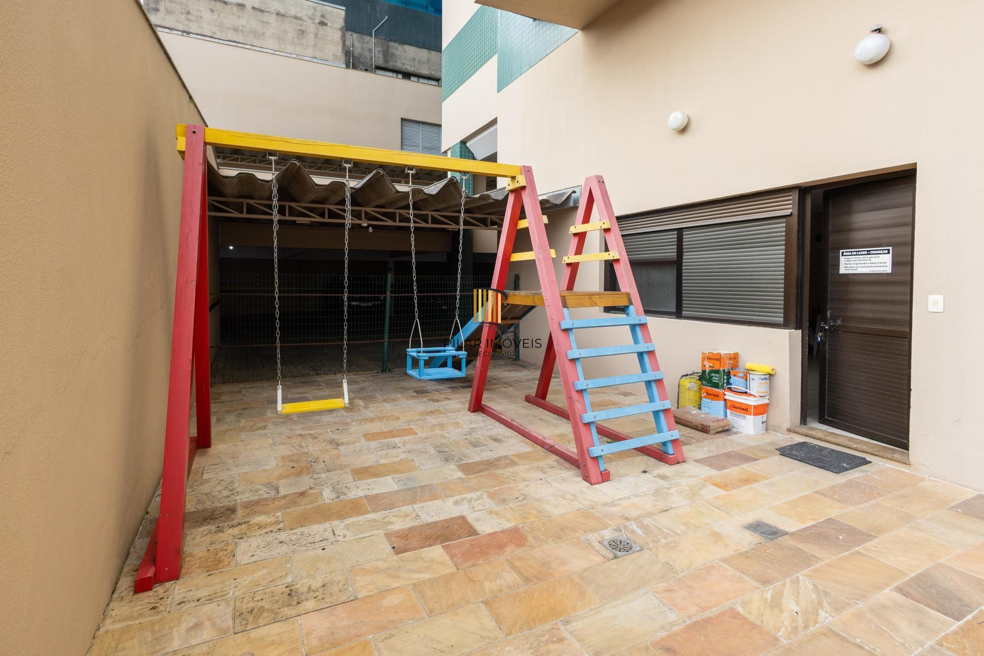 Cobertura com piscina e suíte