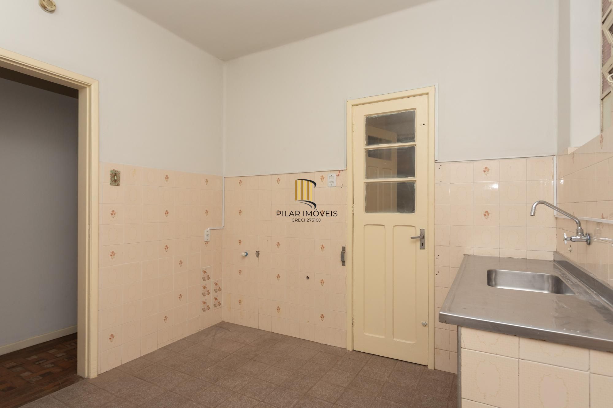 Apartamento à Venda – 74m² | 2 Dormitórios | Menino Deus – Porto Alegre/RS