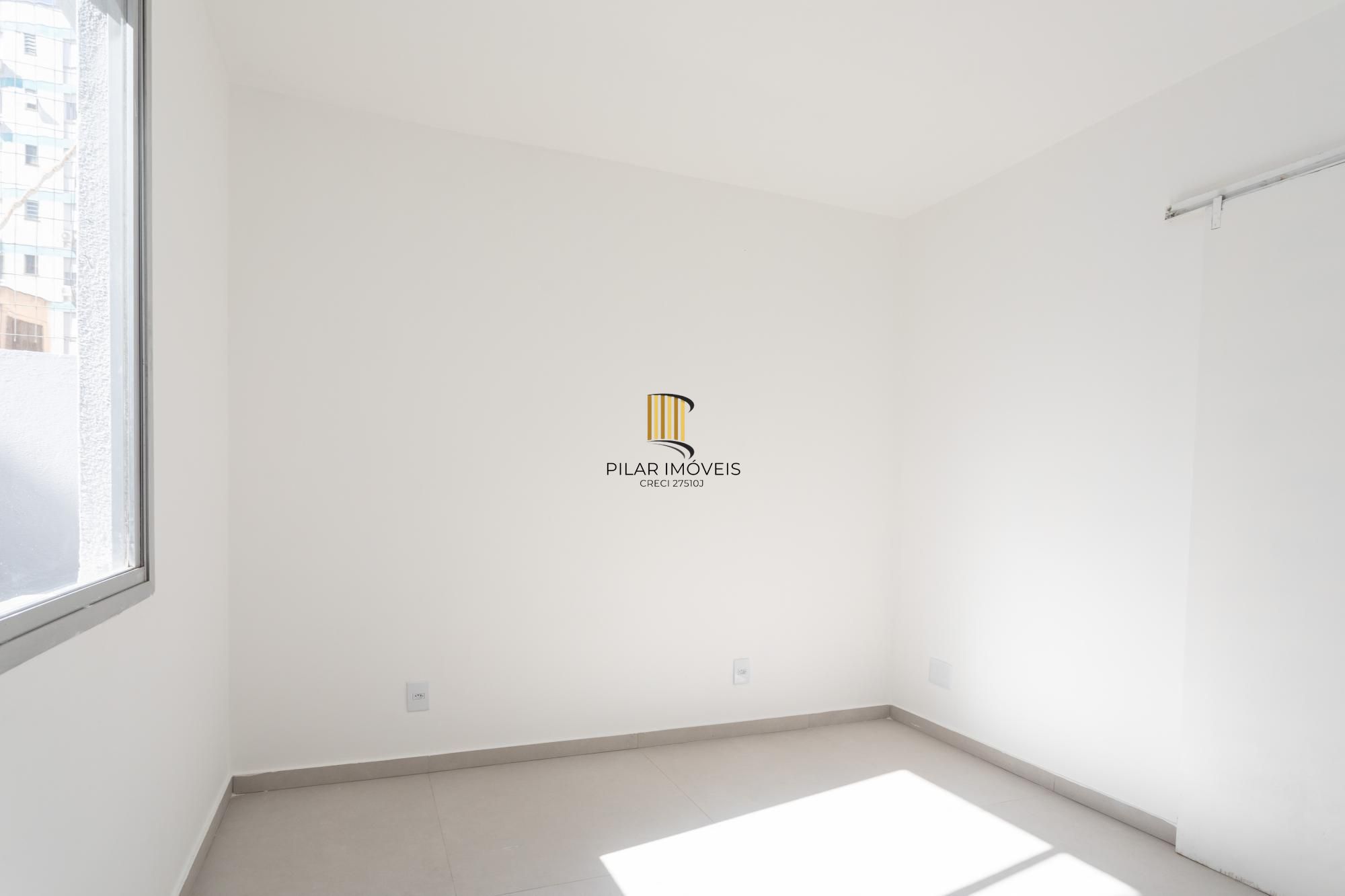 Apartamento Garden de dois dormitório Reformado passos da Redenção.