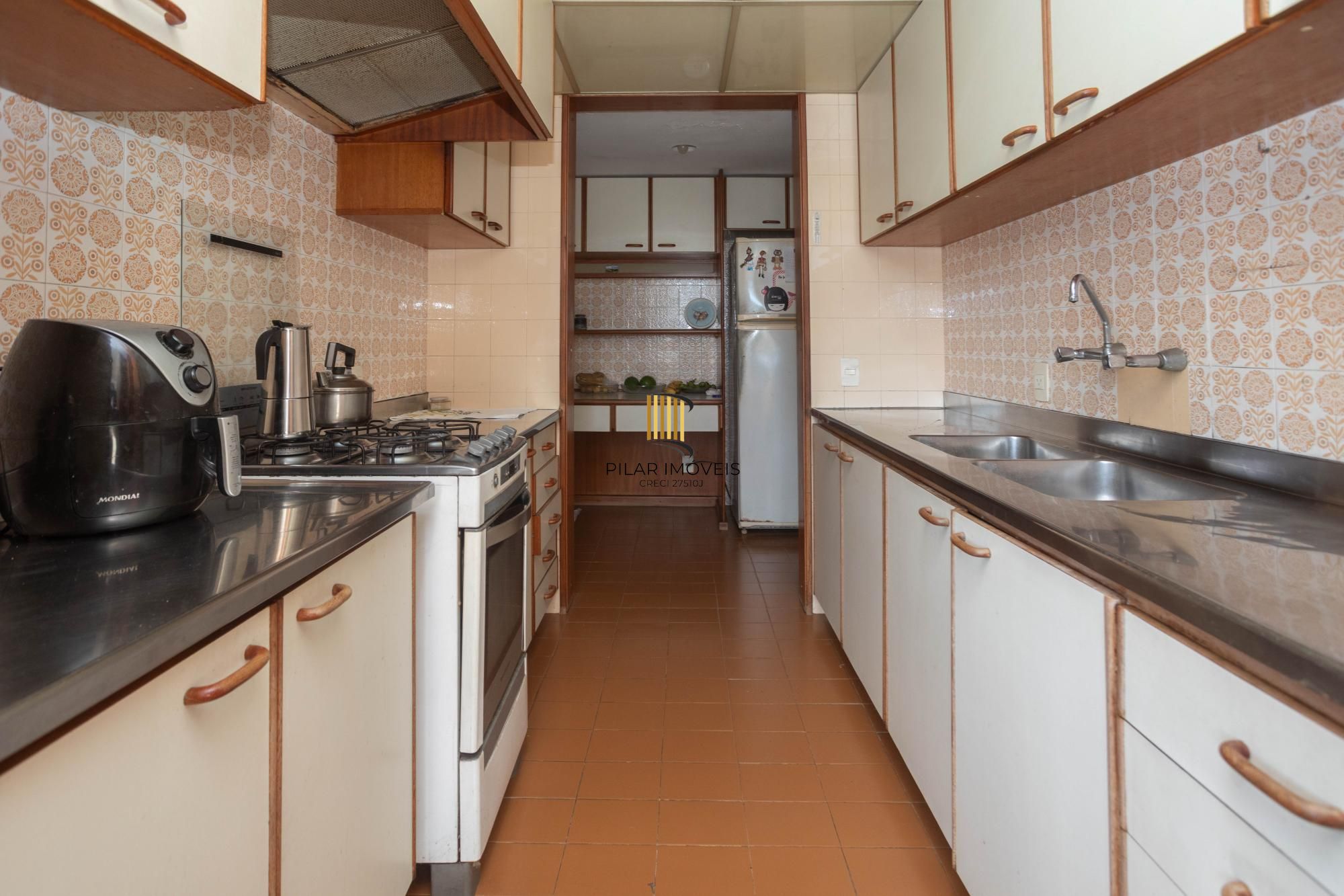 Cobertura na esquina da Nilo Peçanha com Carlos Gomes