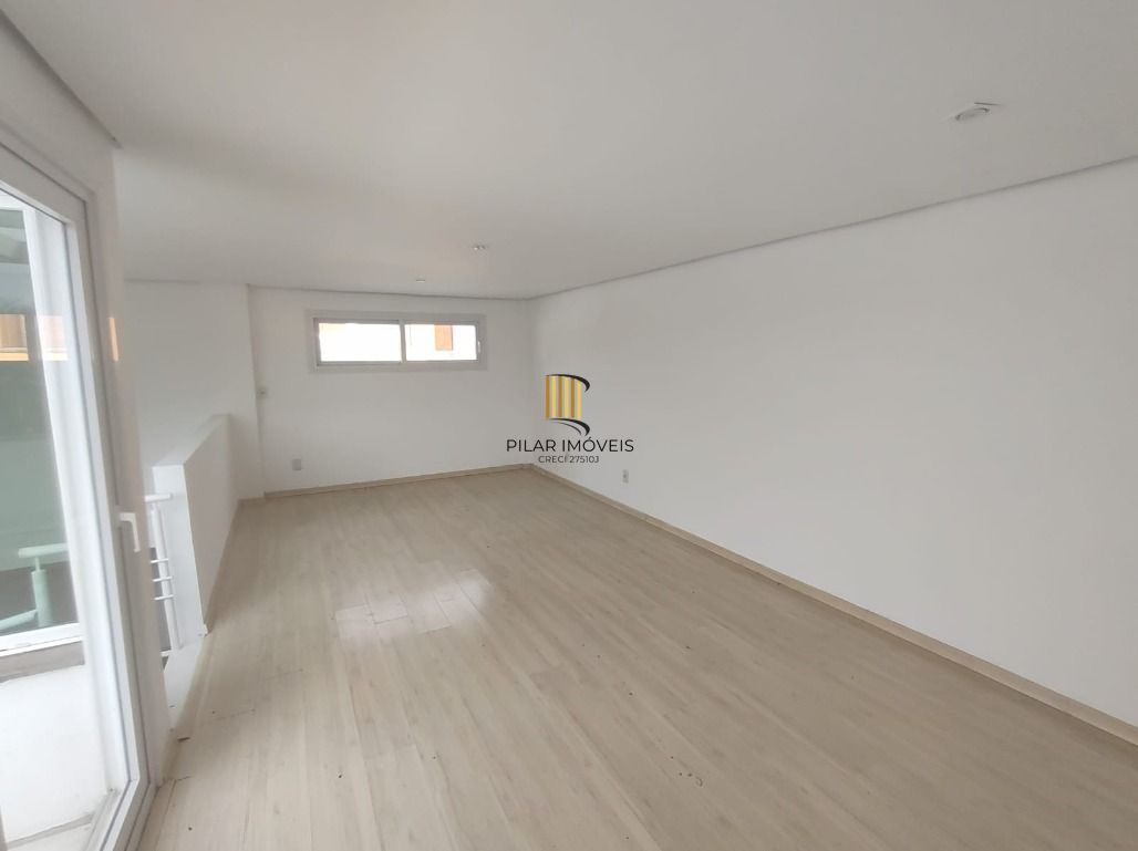 Casa 3 dorm. 1 Suíte + 3 vagas 223m² Cavalhada - Porto Alegre